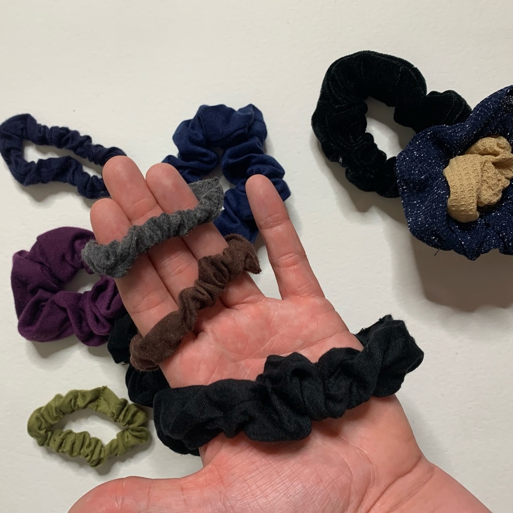 Random Scrunchie Set - Picture 5 of 7